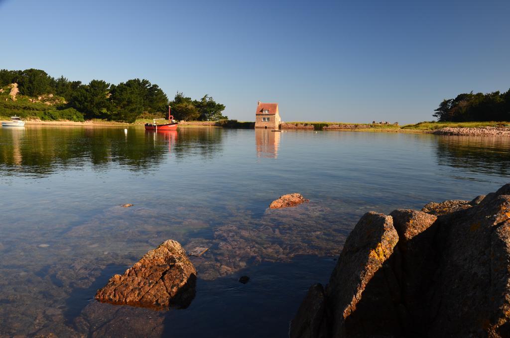 Вилла A Deux Pas Des Iles Penvenan Экстерьер фото